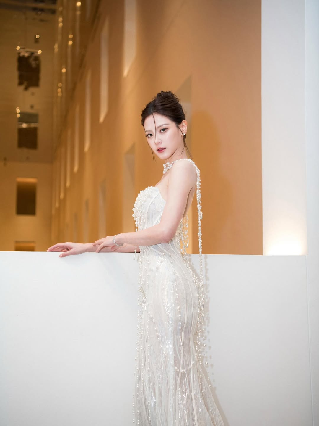 ใบเฟิร์น พิมพ์ชนก ในงาน Weibo Gala 2025