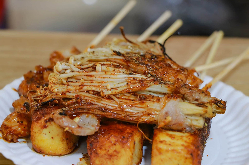 ตลาดสะพานพุทธ กรุงเทพ