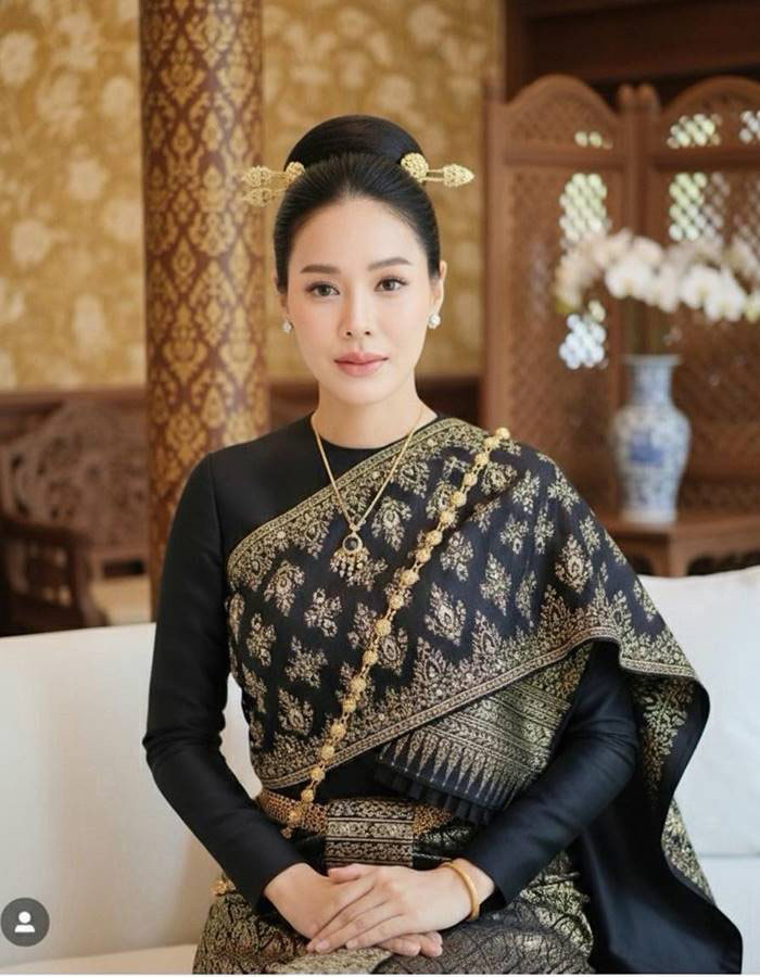 โบวี่ อัฐมา