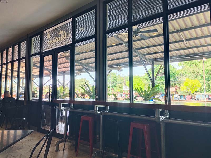 นั่งรถไฟไปเที่ยวอยุธยา