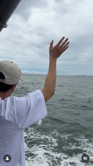 บอย - หน่อง - ภัทร์ - วันใหม่ ลอยอังคารส่ง คุณแม่งามทิพย์