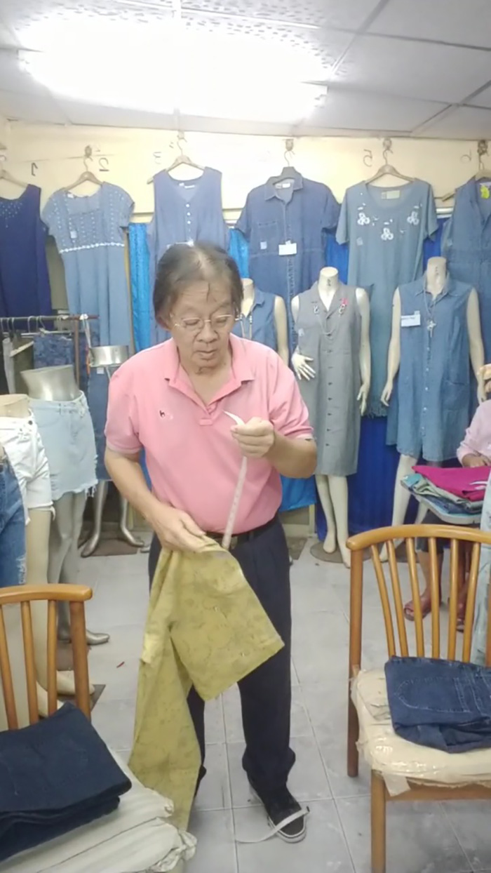คุณลุงแชร์ไลฟ์ ขายกางเกง 