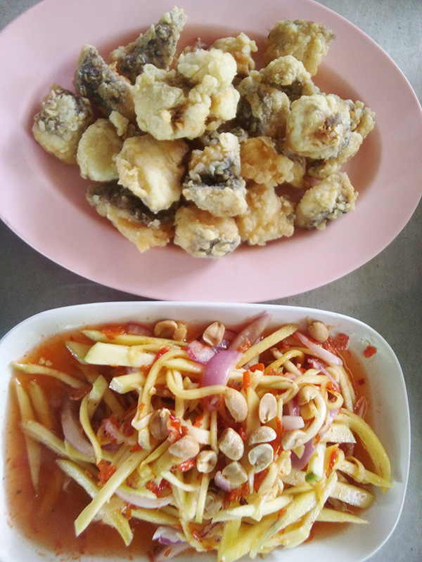 ร้านอาหารมุกดาหาร