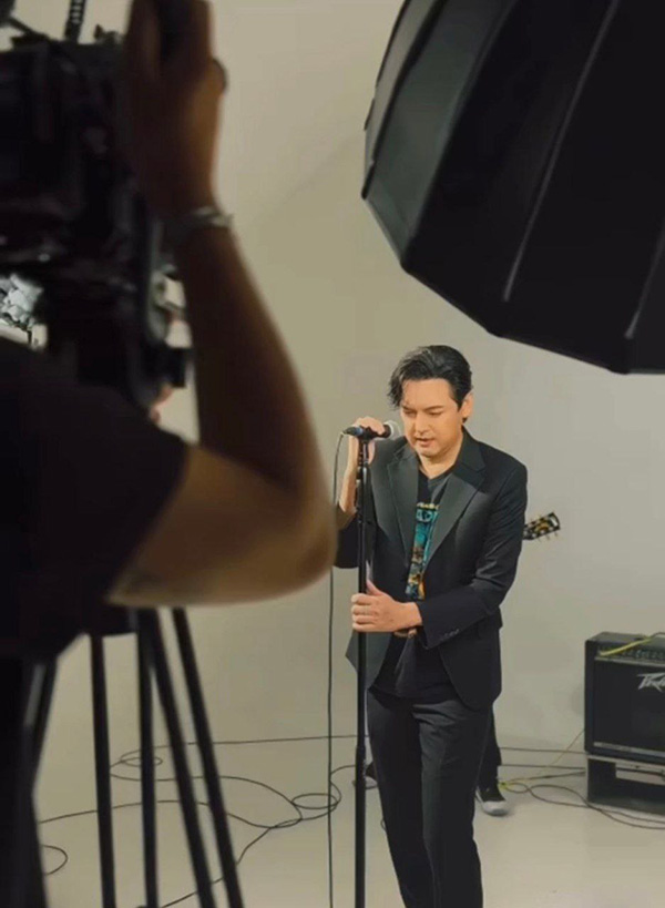 หนุ่ม ศรราม