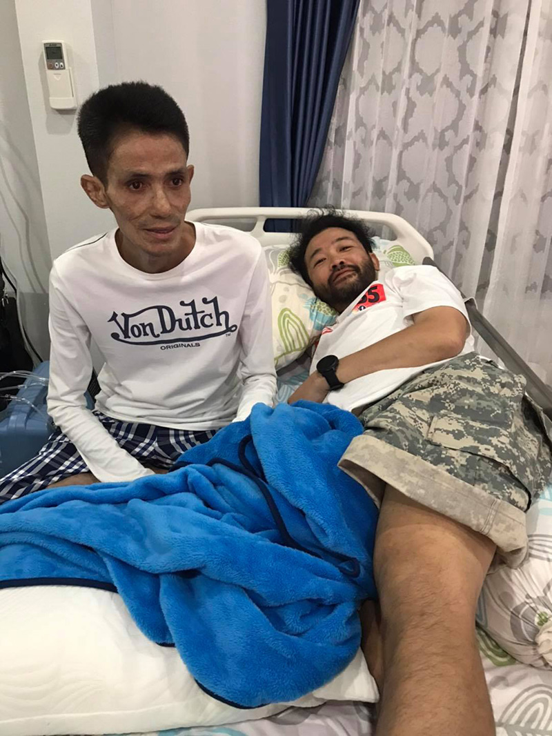 น้าเน็ก - โรเบิร์ต สายควัน 