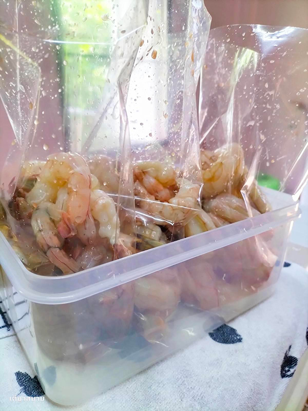 วิธีเก็บหมู หมึก กุ้ง และเนื้อสัตว์ต่าง ๆ ในช่องแช่แข็ง วิธีเก็บเนื้อสัตว์ในช่องฟรีซ  เคล็ดลับทำอาหาร