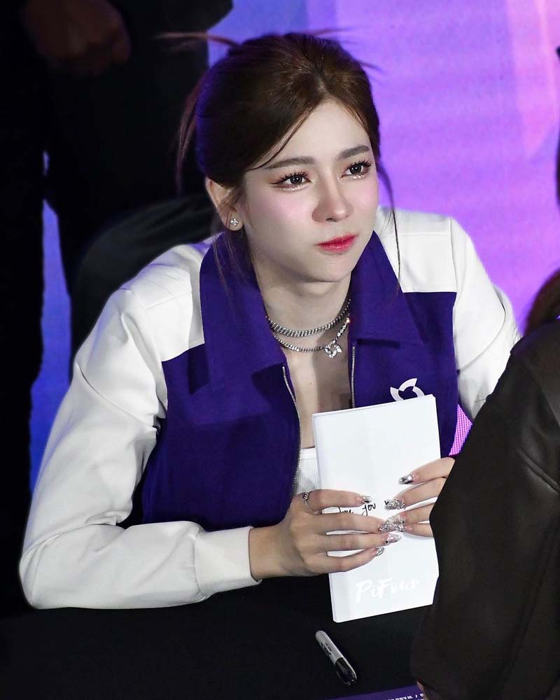 ไผ่หลิว กมลวลัย