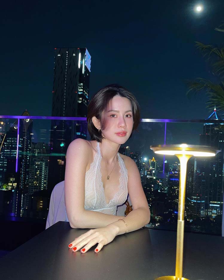 พลอย ภัทรากร