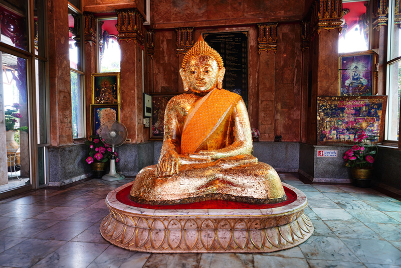 หลวงพ่อสำเร็จศักดิ์สิทธิ์