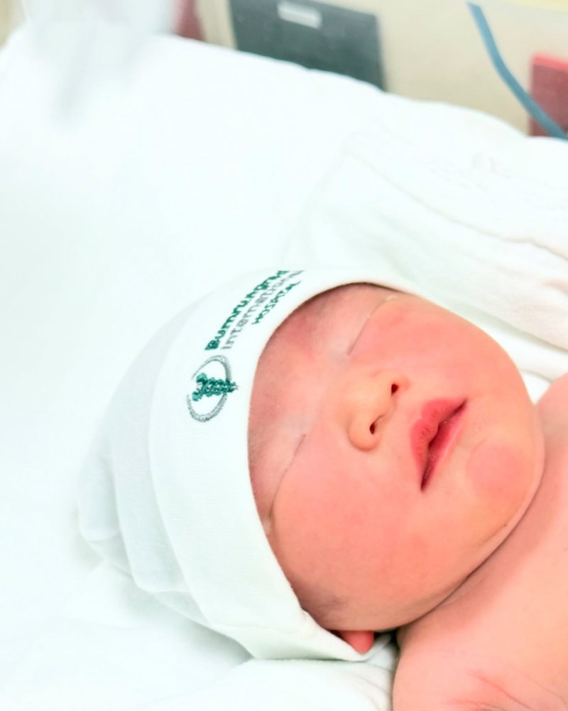 เมอา Mayy R ยูทูบเบอร์ดัง คลอดแล้ว