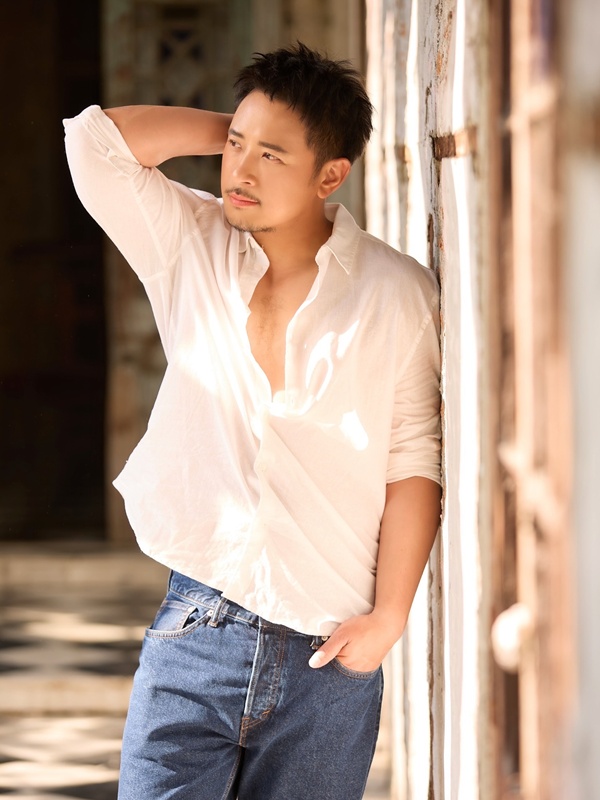 มิค บรมวุฒิ