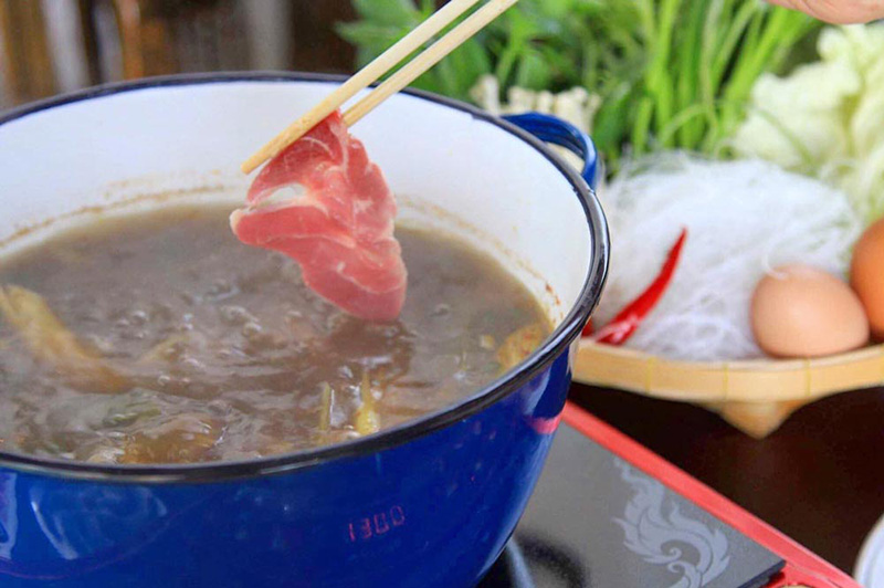 ร้านแจ่วฮ้อนในกรุงเทพฯ