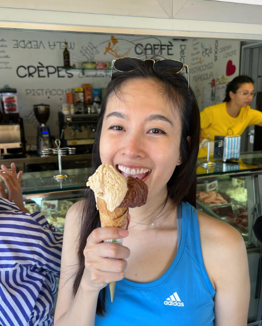 ปอย ตรีชฎา ประวัติ