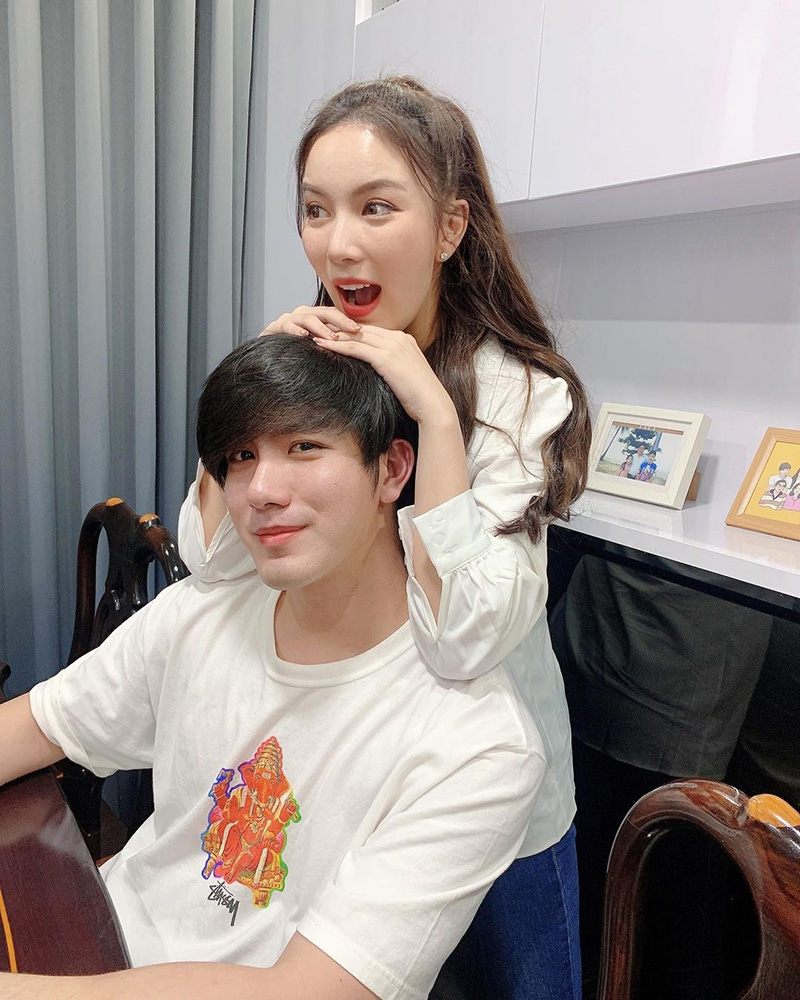 แม็กซ์ ณัฐพล - มุก วรนิษฐ์