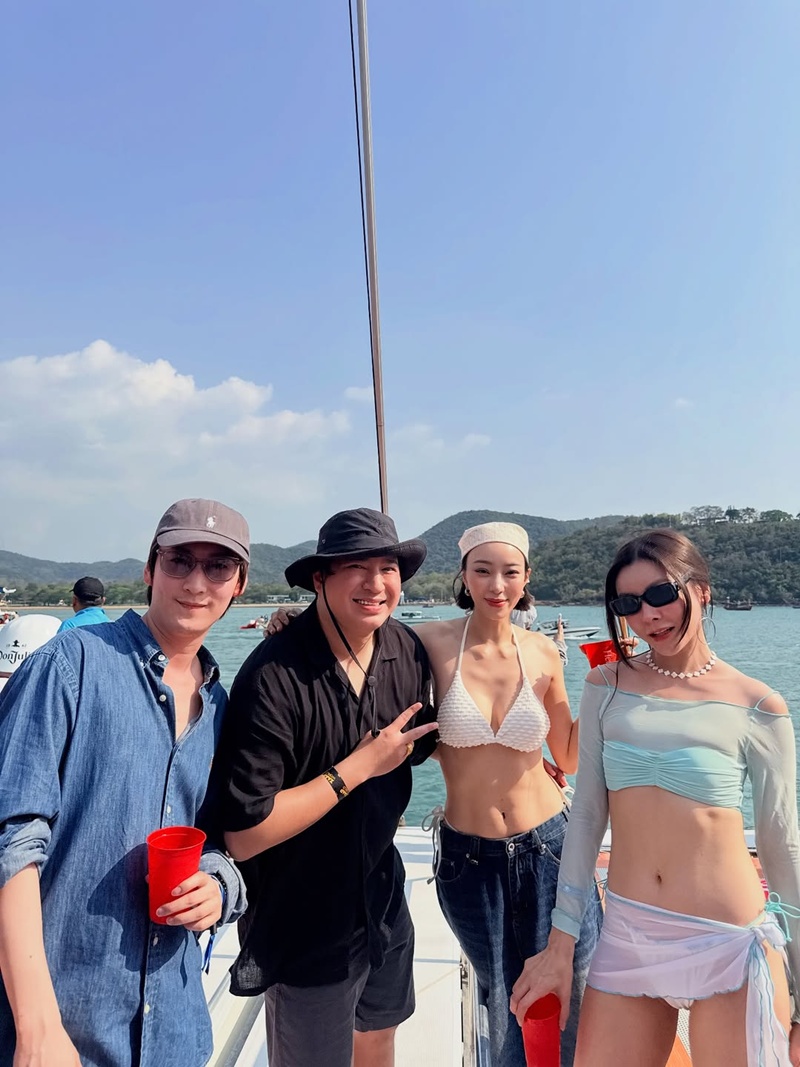 นิวเคลียร์ พลอย