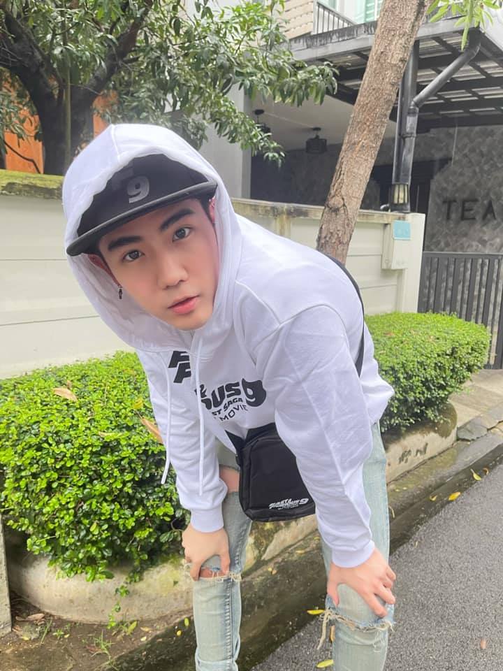 นิก คุณาธิป