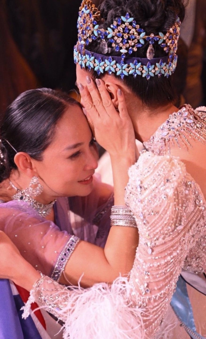  คุณแม่ โอปอล สุชาตา 