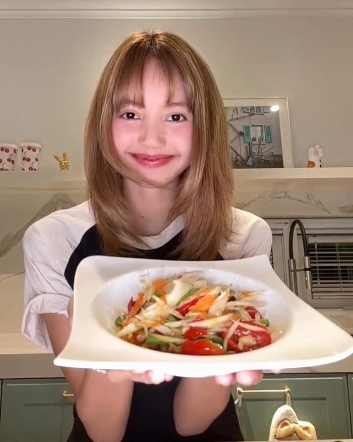 ลิซ่า ตำส้มตำ