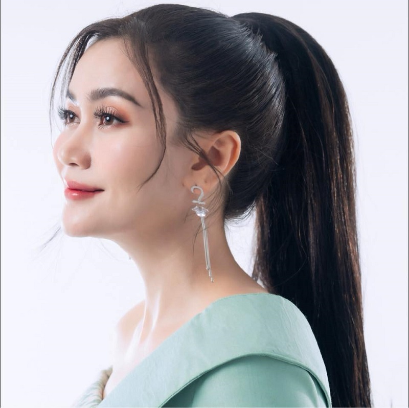 ก้านตอง ทุ่งเงิน ประวัติ