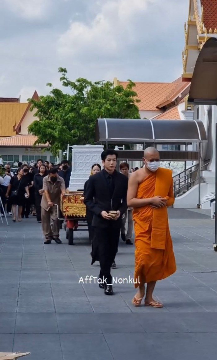 บอย ปกรณ์ ร่วมงานศพ แม่นนกุล