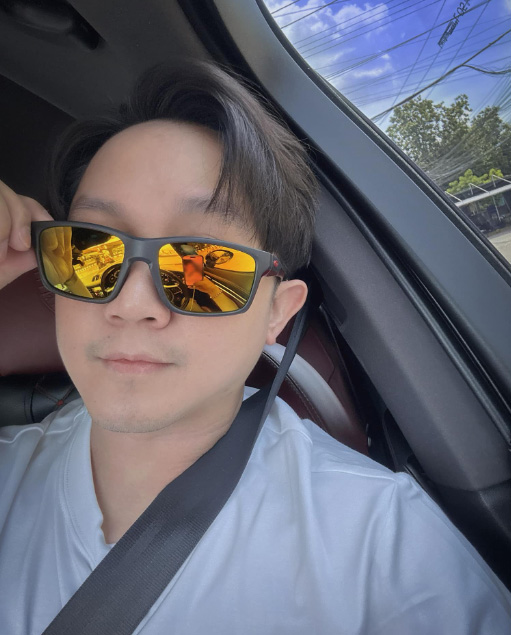 ประวัติ อั้ม อิราวัต นายแพทย์หนุ่ม อดีตนักร้องค่ายดัง