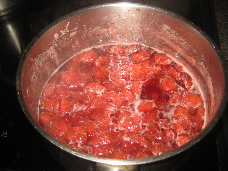 สตรอว์เบอร์รี พานาคอตต้า เมนูของหวาน พานาคอตต้า สูตรขนม