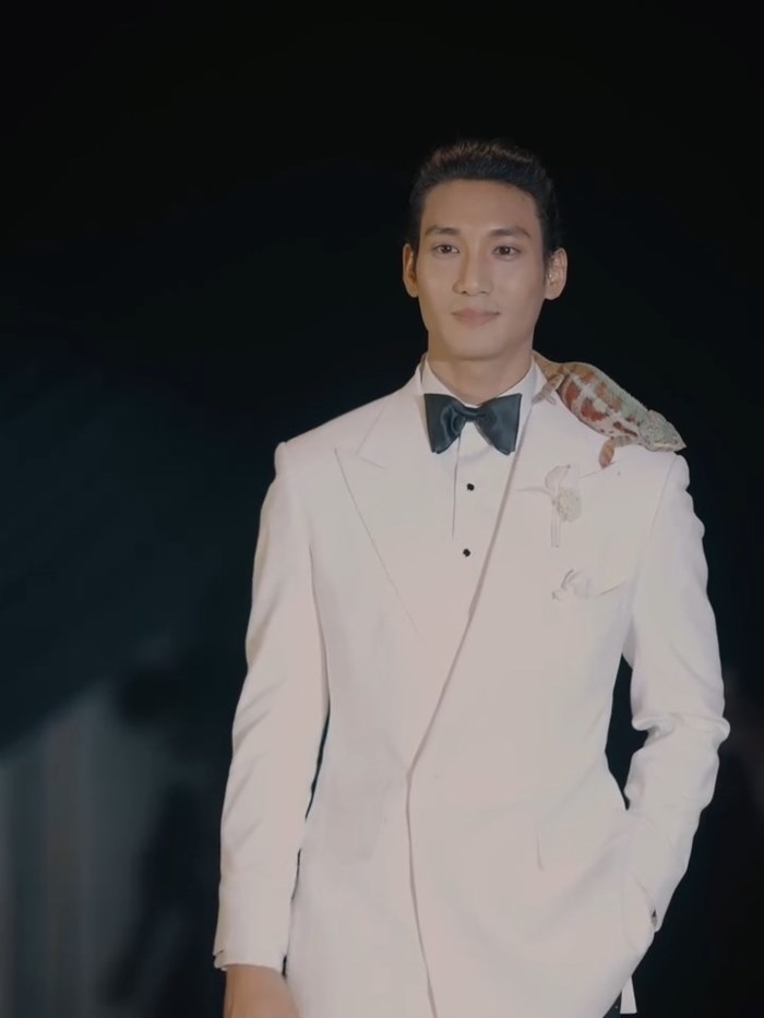  ไป่ ทาคน  ลินเมียะผิ่ว แต่งงาน