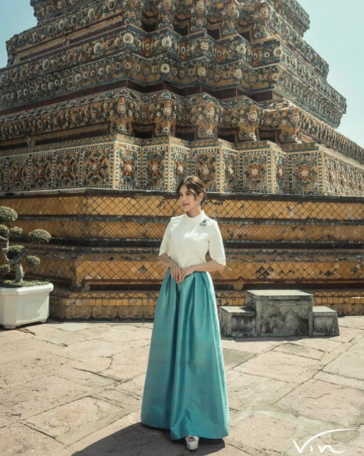 ดาราใส่ชุดไทย