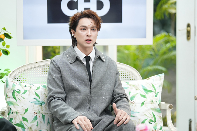 แน็ก ชาลี