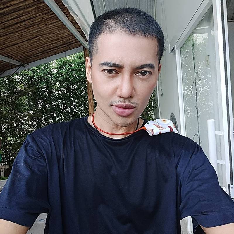 ดีเจเจ๊แหม่ม