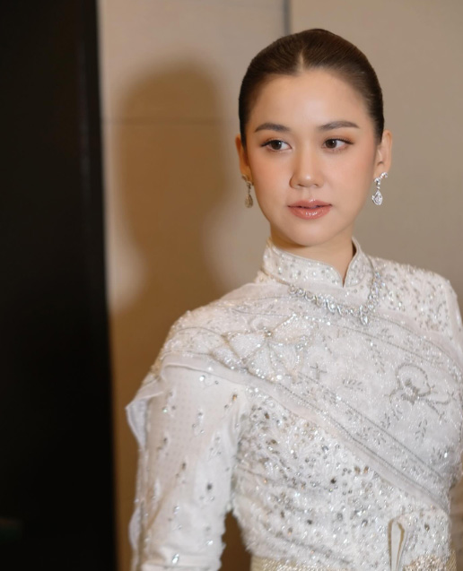 ส่อง 3 ชุดแต่งงานสุดหรูของ หมิง จิรกิติยา สวยสง่าสมมงอดีตนางสาวไทย