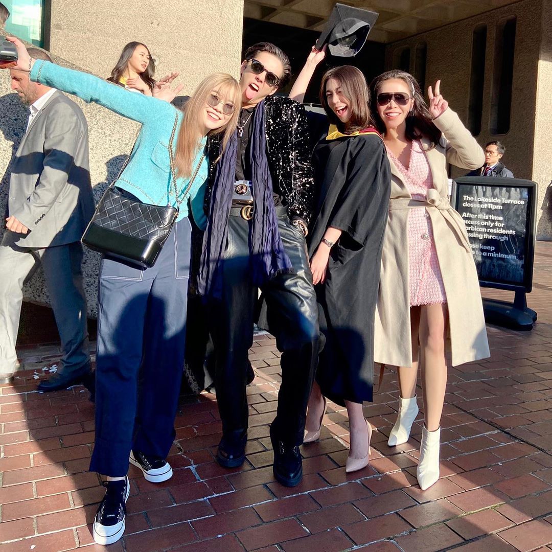 พีช พชร ครอบครัว