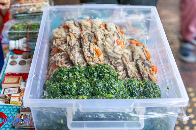 ตลาดตรอกหม้อ เสาชิงช้า