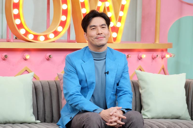 ดีเจเผือก พงศธร