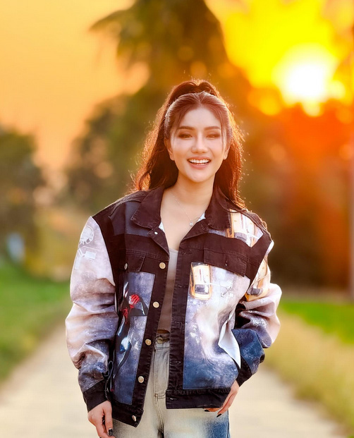 แพรวพราว แสงทอง