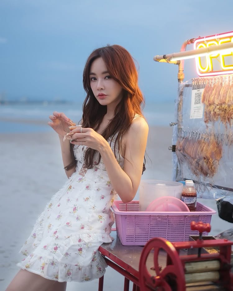 เป้ย ปานวาด ส่งท้ายทริปสงกรานต์แบบซุปตาร์ ใส่ทูพีซโชว์อึ๋ม