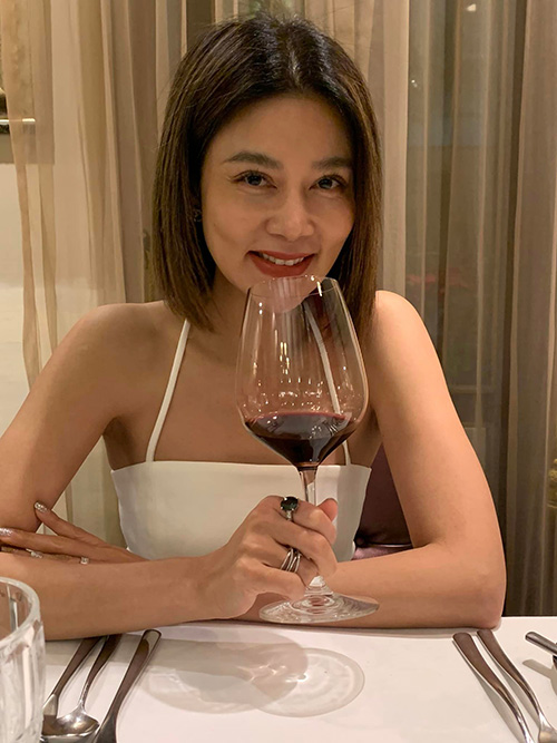 ปู มัณฑนา ประวัตินักแสดงรุ่นใหญ่มากฝีมือ อดีตผู้เข้าประกวดนางงามเวทีดัง