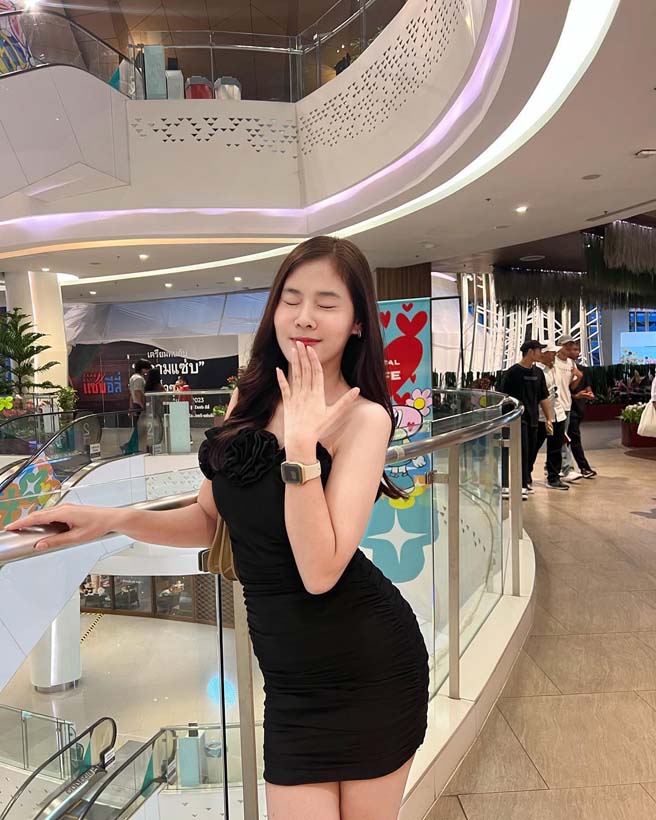 อั้ม ศรินยา โหนกระแส คู่กรณีสาวแดนเซอร์ สวยหรูดูแพง ดีกรีระดับนางงาม