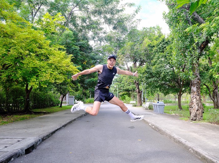 โดม ปกรณ์ ลัม อวดซิกซ์แพ็กแน่นเปรี๊ยะ พร้อมเคล็ดลับทำหุ่นดีในวัย 46 