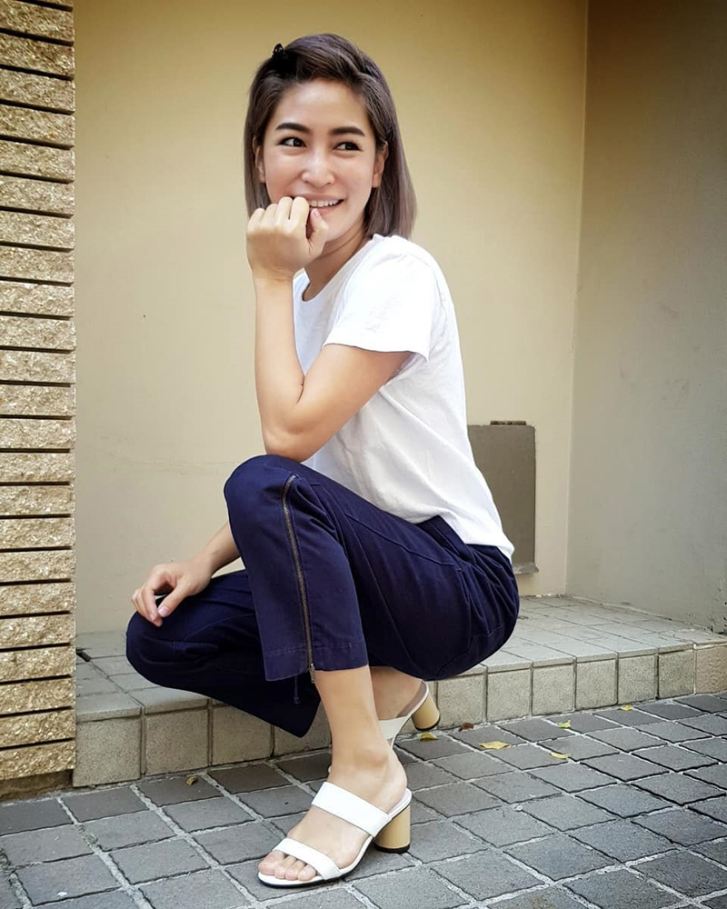 พลอย พลอยพร