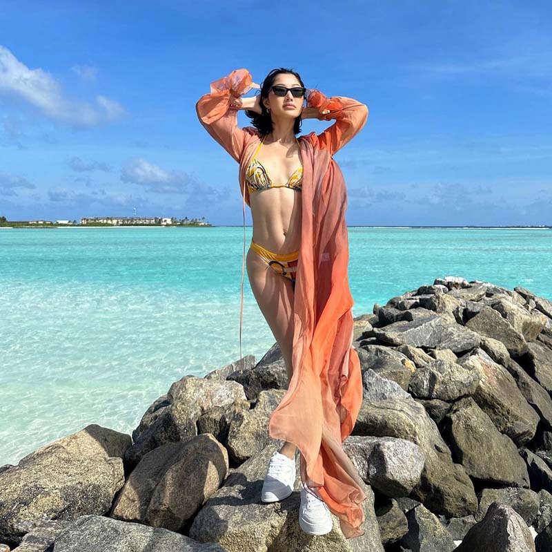 มิ้วกี้ ไปรยา ชุดว่ายน้ำ