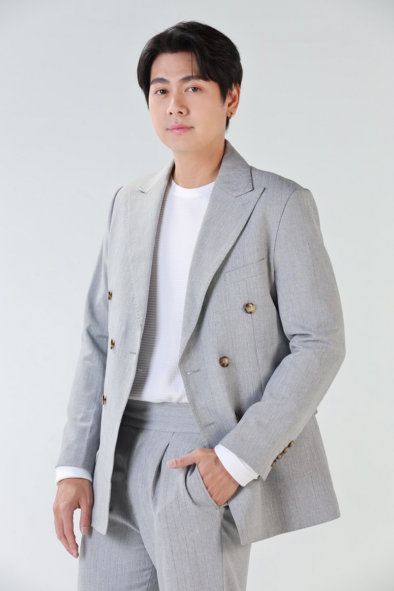 สาวน้อยร้อยไมค์