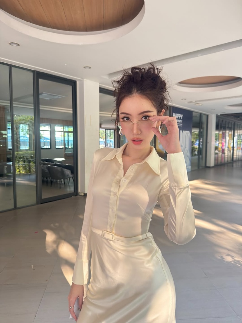 บุ๊ค ธีรชยา