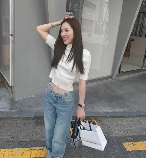 ปันปัน สุทัตตา แต่งตัวไปสยาม