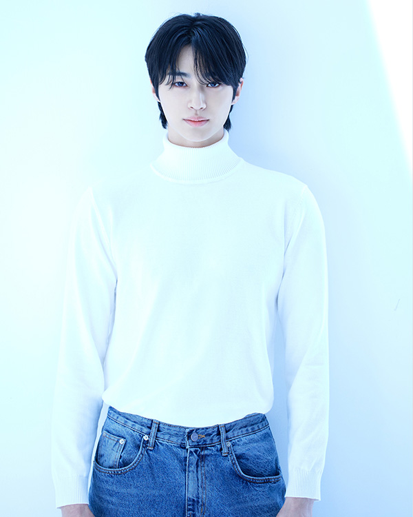 ภาพ บยอนอูซอก รับบท ซองจินอูในซีรีส์ Solo Leveling เวอร์ชั่นไลฟ์แอ็คชั่นของ Netflix