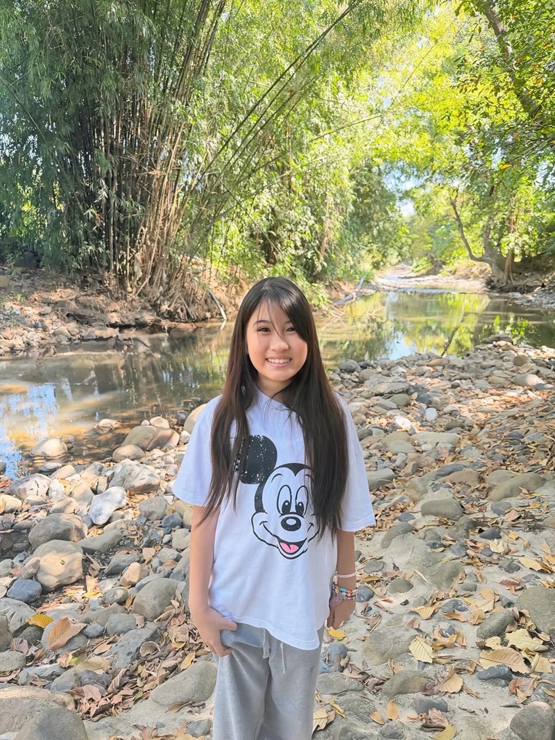 เมย์ เฟื่องอารมย์