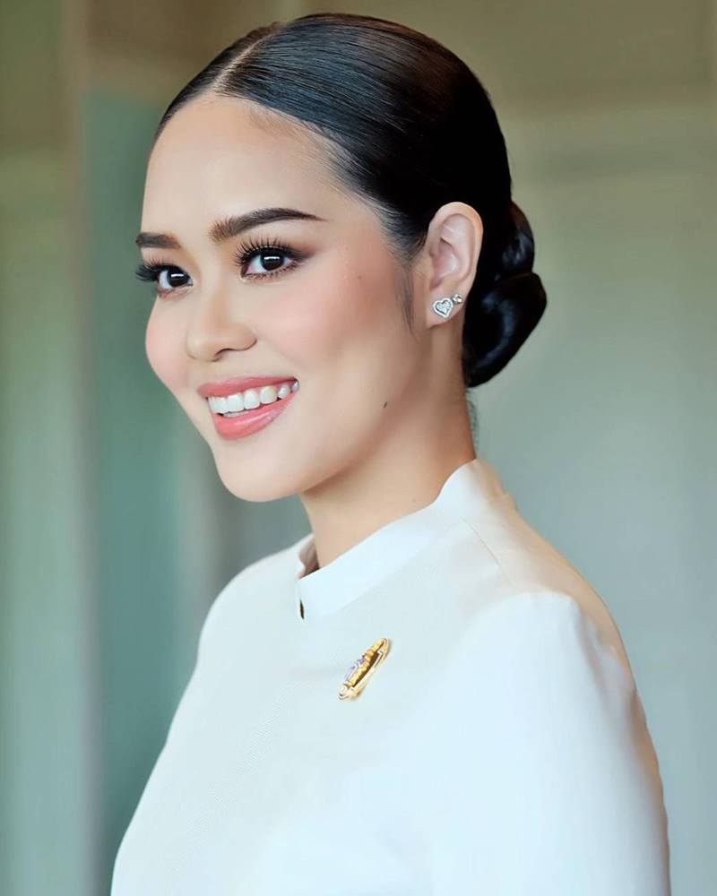 ออม ทายาททิฟฟี่ ดีเจอิฐ รับพระราชทานน้ำสังข์ กรมสมเด็จพระเทพฯ