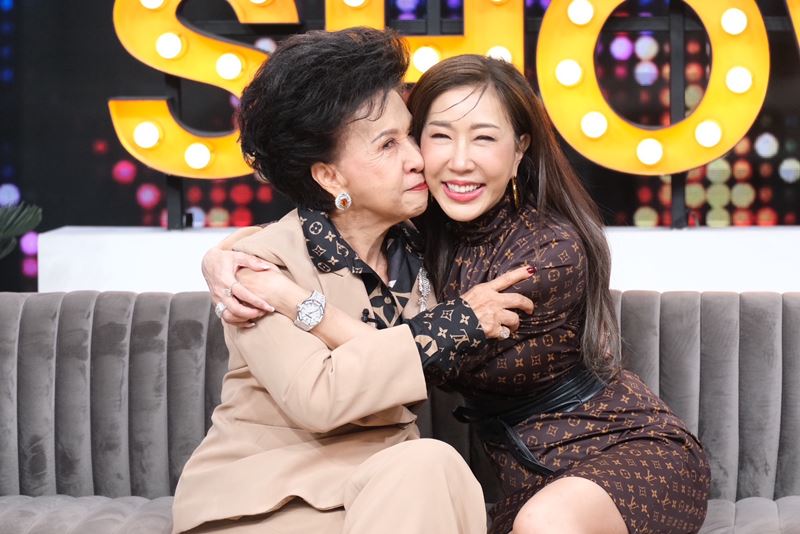 เอิ๊ก พรหมพร