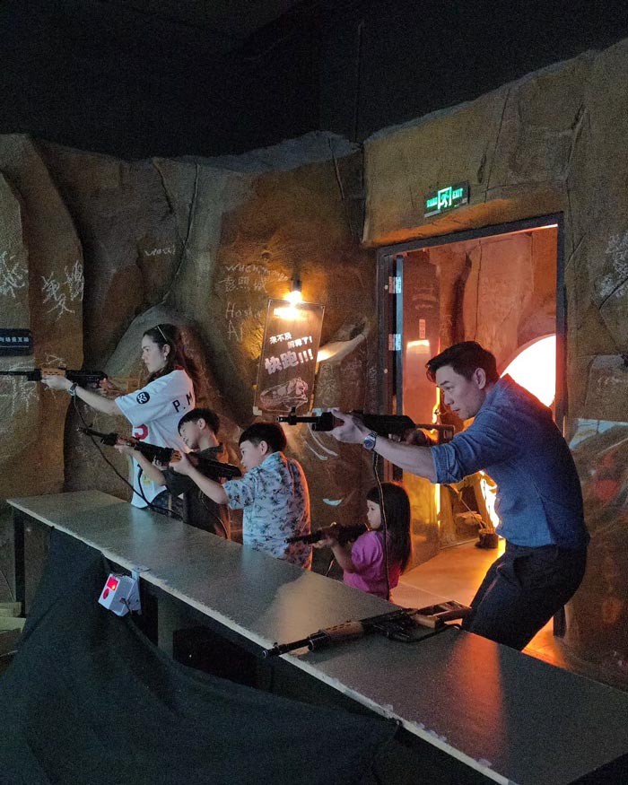 ครอบครัว ชมพู่ อารยา