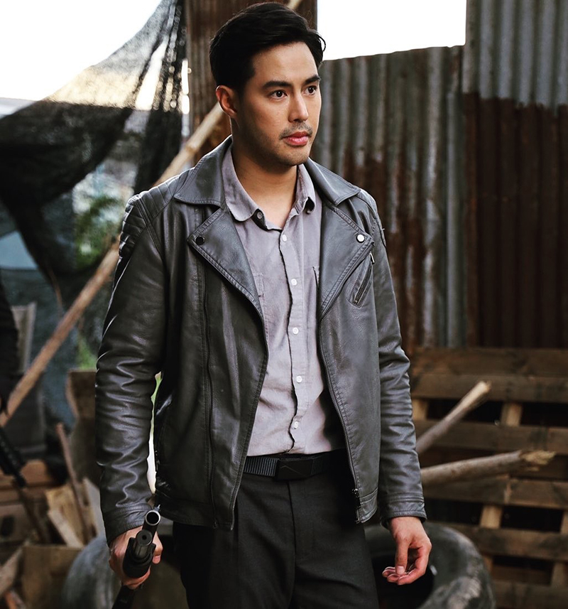 ท็อป จรณ